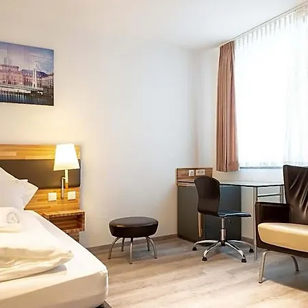 In Laisen Hotel 3*