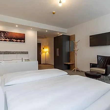In Laisen Hotel 3*