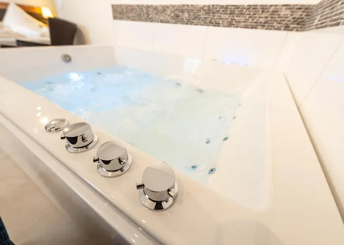 In Laisen Отель Ройтлинген